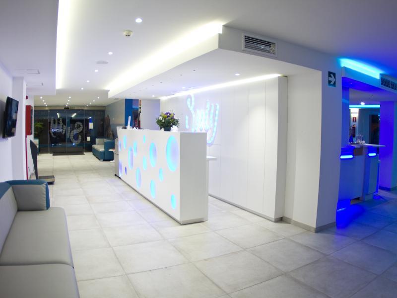 Apartamentos Triton كالا راتخاذا المظهر الخارجي الصورة