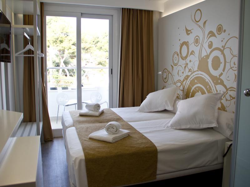 Apartamentos Triton كالا راتخاذا المظهر الخارجي الصورة